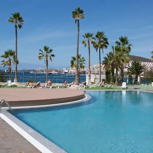 New Refurbished Seafront Los Cristianos Disabled Friendly Apt Apartamento